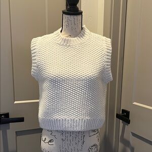 H&M Cream Women's Crew Neck Sweater Vest-MED-NWT